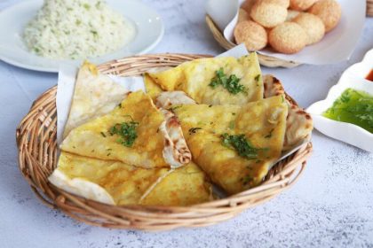 Kashmiri Naan at Banjara